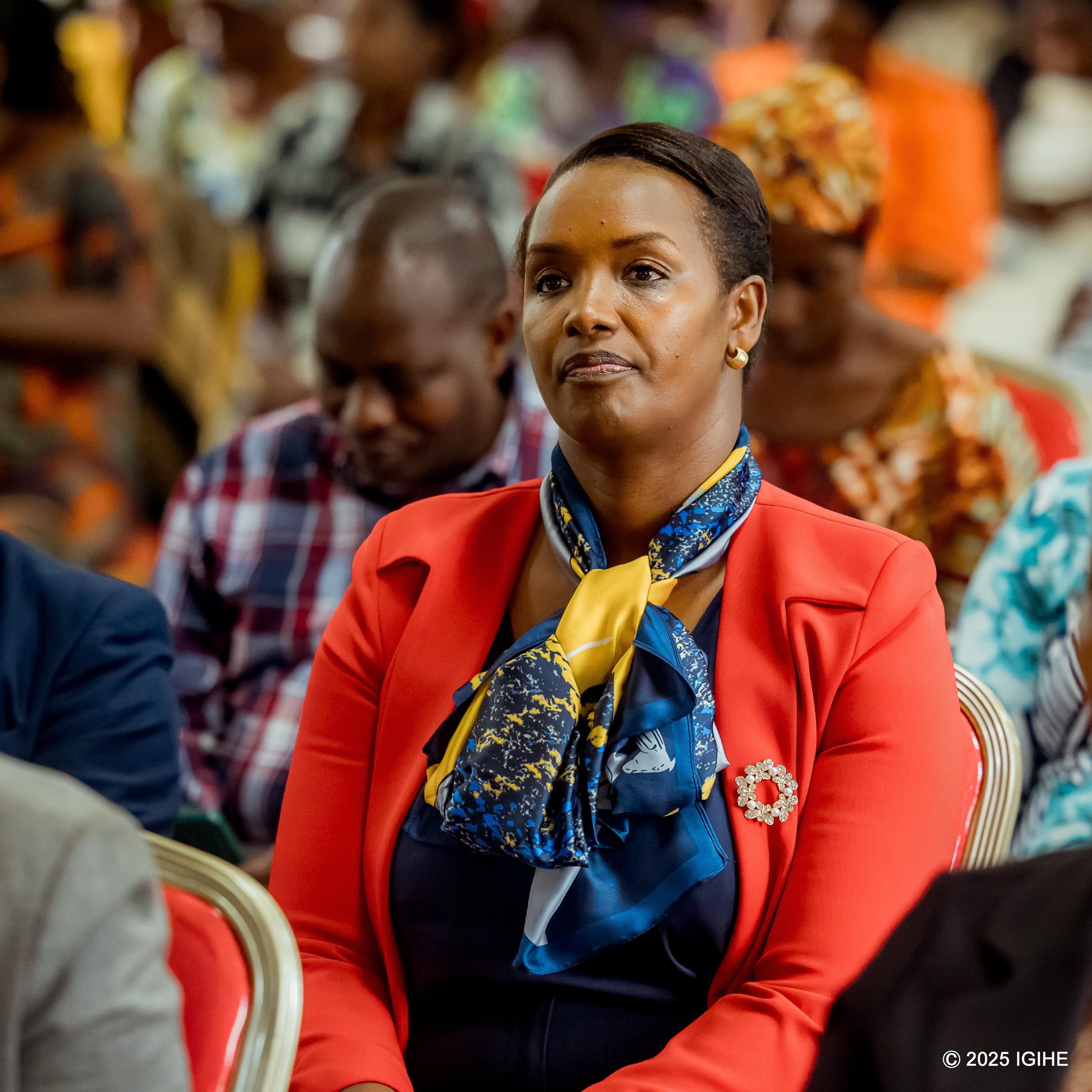 Umukozi muri Equity Bank Rwanda Plc ishami rishinzwe guteza imbere imibereho myiza y'abaturage, yagaragaje ko abagore bahawe ikaze muri iyi banki