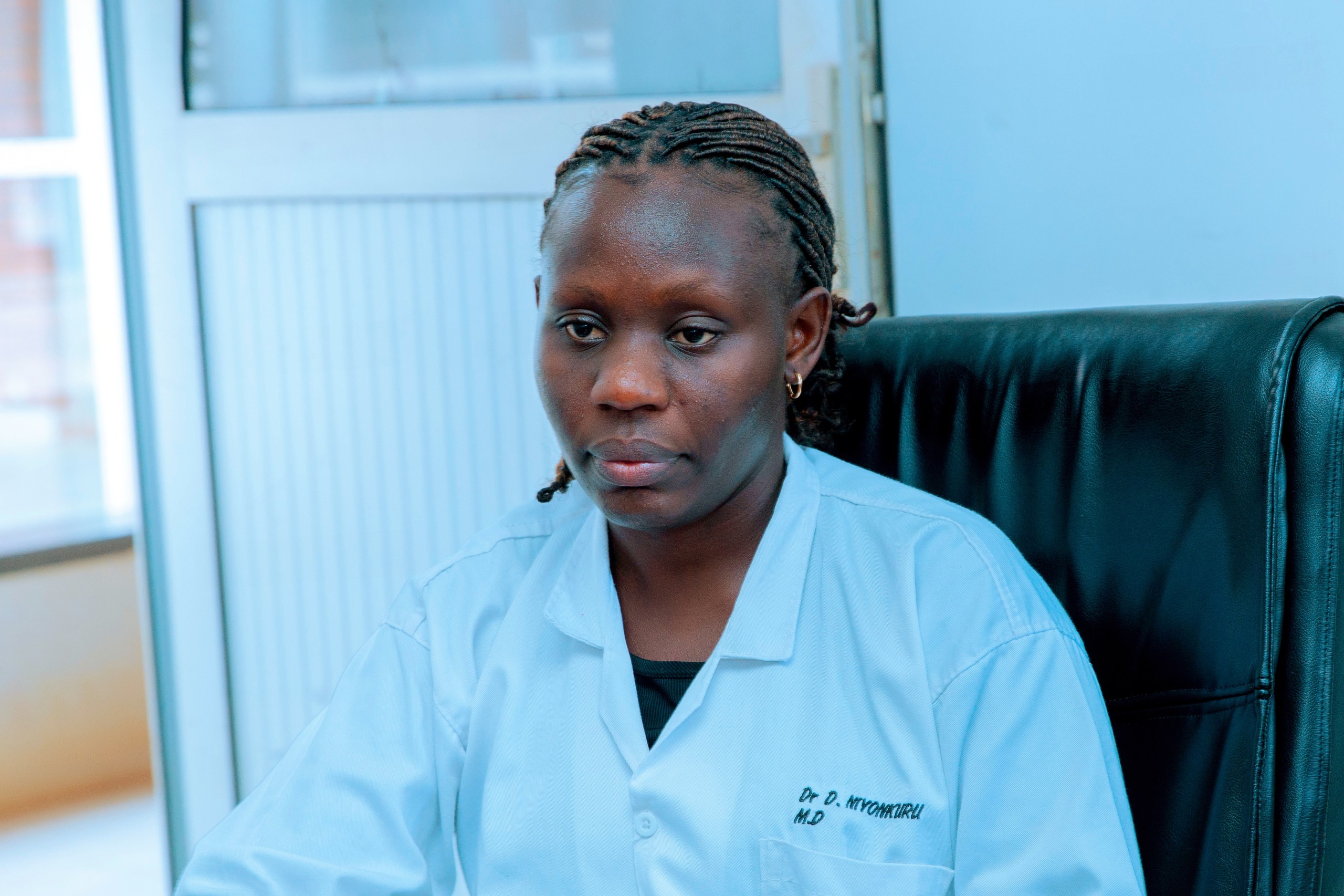 Dr. Niyonkuru Deborah wari uhagarariye Umuyobozi Mukuru w’Ibitaro bya Masaka yashimiye Itorero Angilikani mu Rwanda ku bwo gufasha abatishoboye