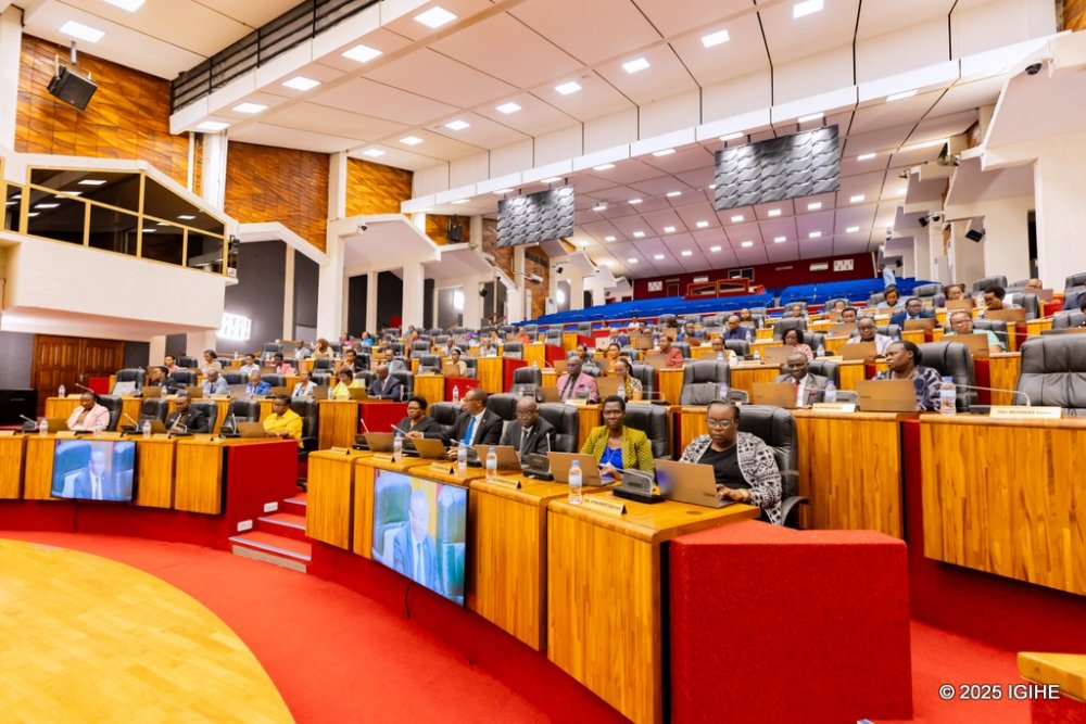 Abadepite bemeje amasezerano y'u Rwanda na Hong Kong yo gukuraho gusoresha kabiri ku musoro ku musaruro
