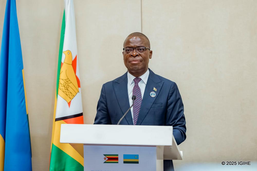 Minisitiri w'Ububanyi n'Amahanga wa Zimbabwe, Prof. Amon Murwira yavuze ko bifuza gukorana n'u Rwanda mu guteza imbere urwego rw'amabuye y'agaciro