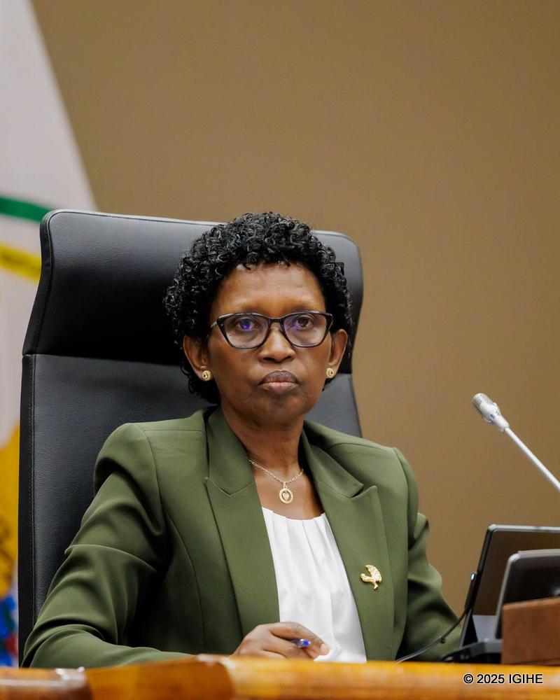Perezida w'Umutwe w'Abadepite, Kazarwa Gerturde, ayoboye Inteko Rusange