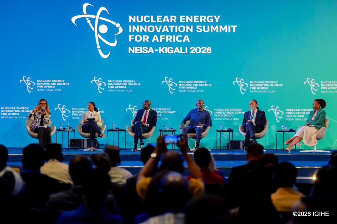 Abayobozi batandukanye baganiriye ku mumaro w'ingufu za nucléaire mu bikorwa by'ikoranabuhanga n'ubucukuzi bw'amabuye y'agaciro