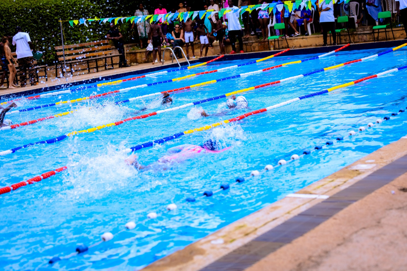 Piscine ya Green Hills Academy ni yo yabereyemo iri rushanwa rihuje amashuri ku nshuro ya mbere