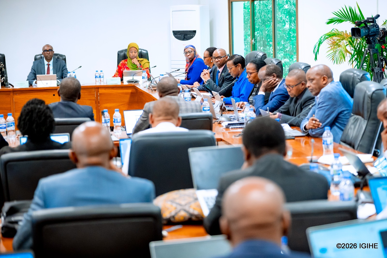 Abagize PAC basabye ko WASAC Group yitwara nk'umucuruzi utanga amazi agurwa kuko atari impuhwe igirira abaturage