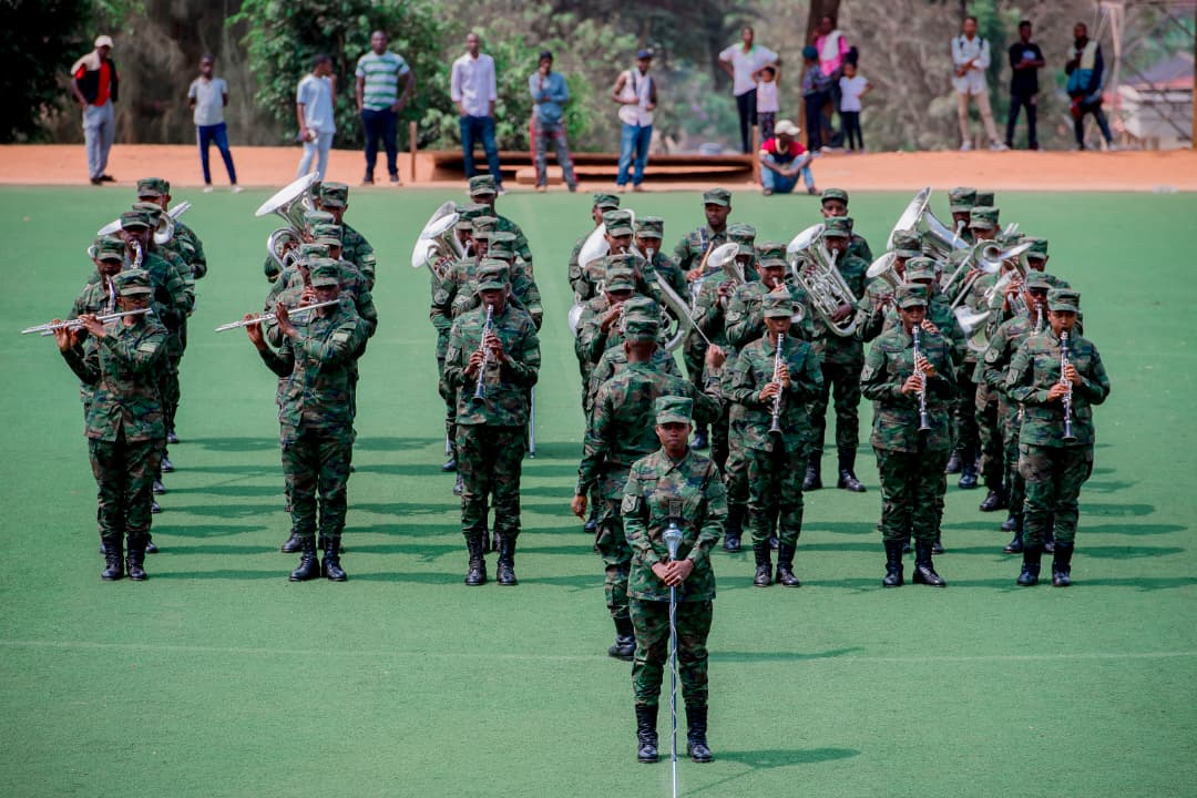Ingabo z'u Rwanda zasusurukije abitabiriye imikino ya nyuma