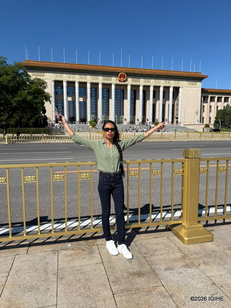 Buri wese aba shaka gufata ifoto igaragaza ko yageze muri Tiananmen Square