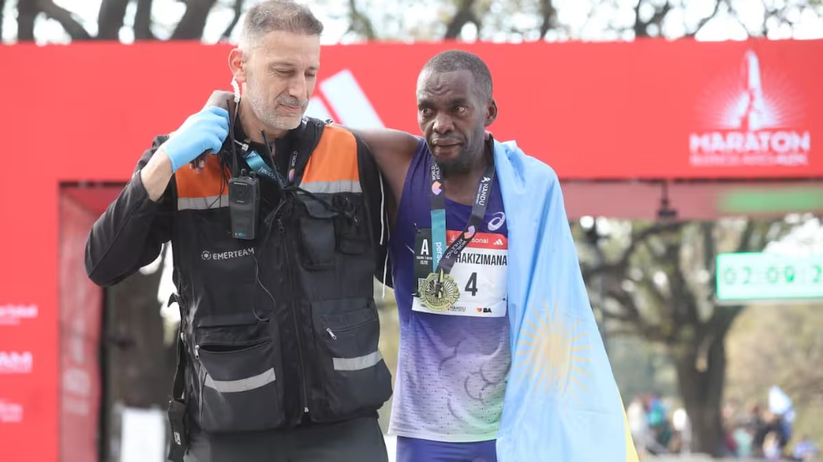 Hakizimana John yabaye uwa kabiri muri Marathon ya Buenos Aires muri Argentine