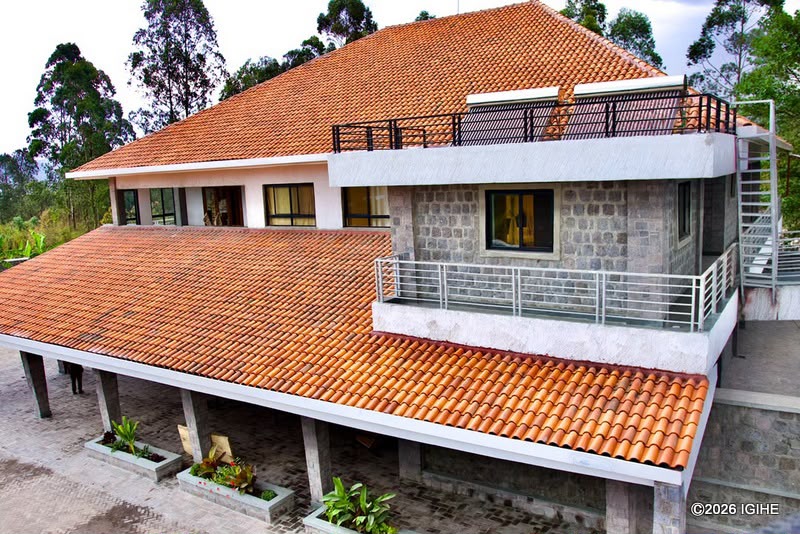 Buhanga Eco Lodge yubakishijwe ibikorwa bibungabunga ibidukikije
