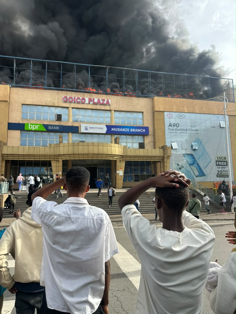 Buri wese yatunguwe ariko agwa mu kantu abonye iyi nyubako itangiye gushya
