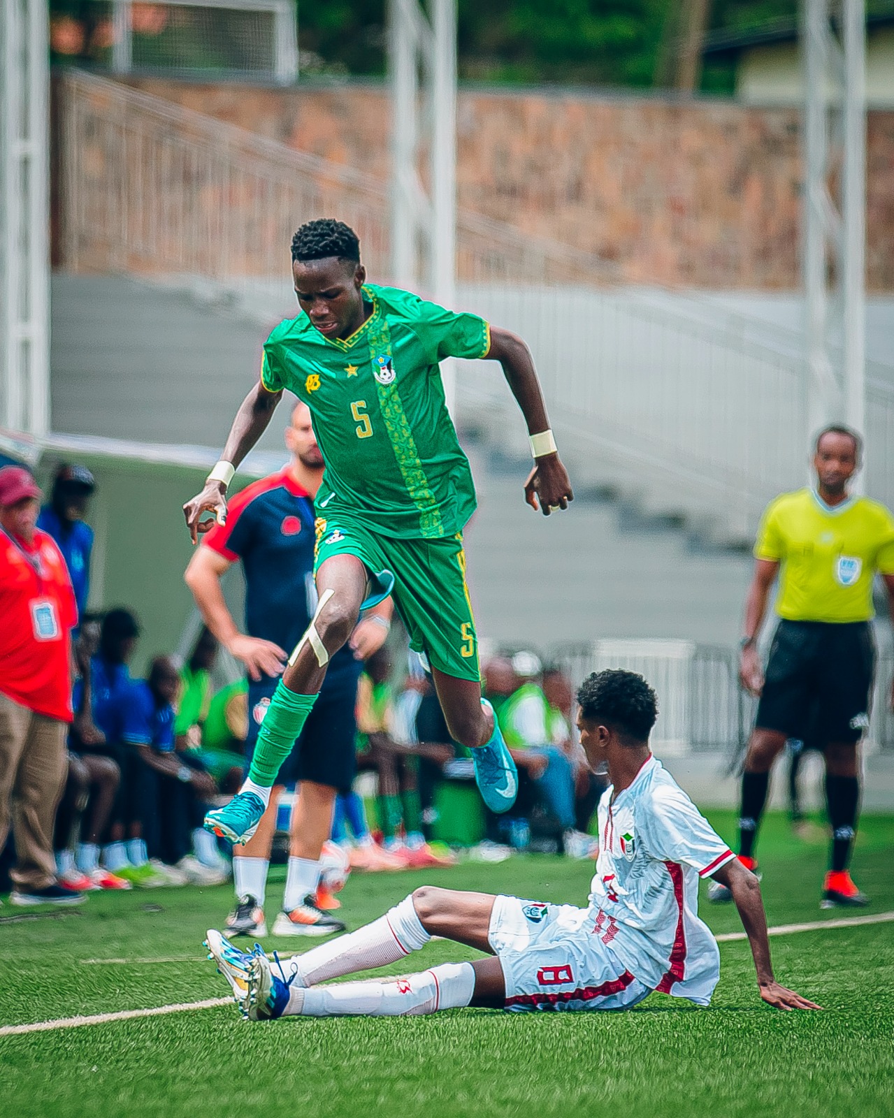 Anania Lokule wa Sudani y’Epfo ahanganye na Salah Elzobair Elnaeem Ahmed wa Sudani