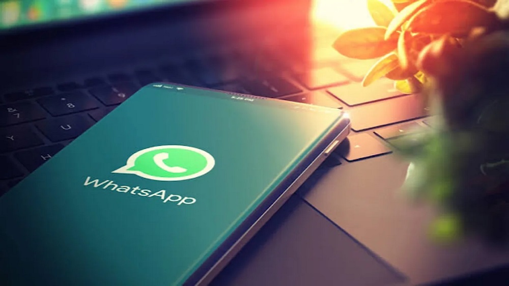 WhatsApp igiye gutangira kurinda biruseho ibiganiro abantu bohererezanya