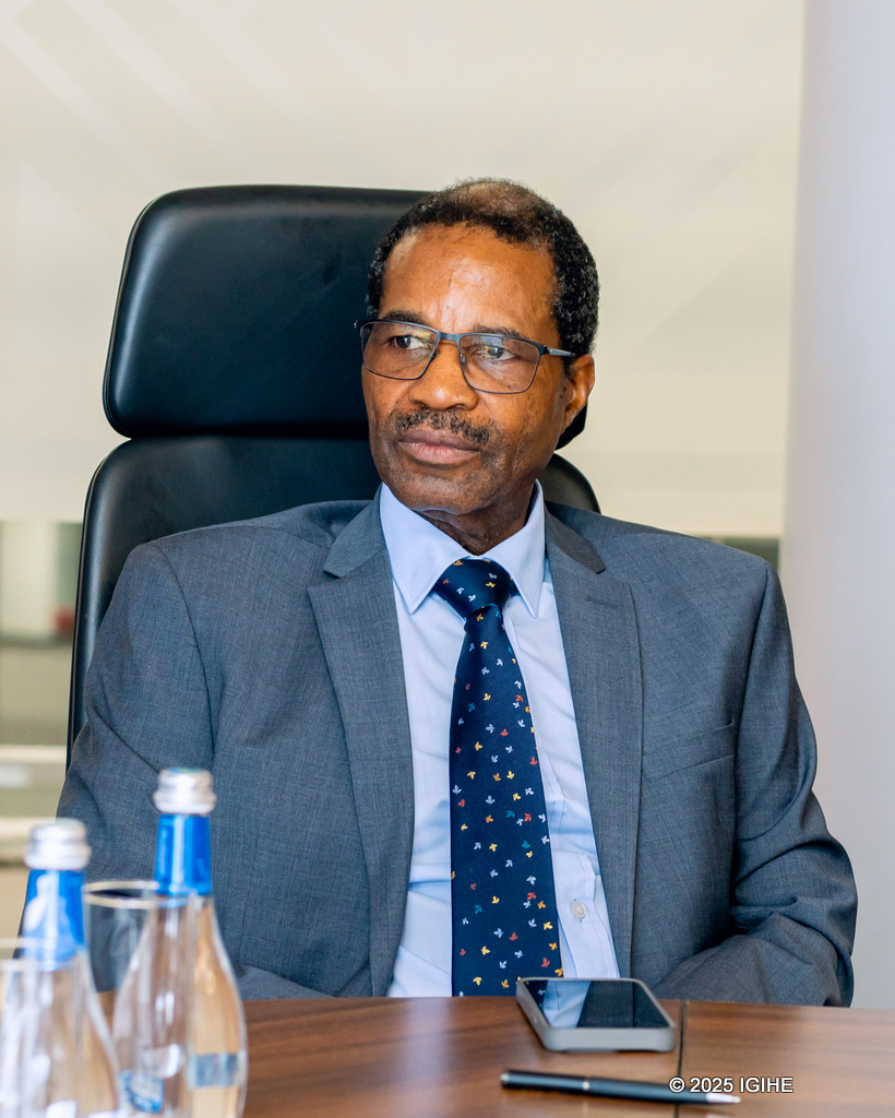 Umuyobozi wa OMS mu Rwanda, Dr. Chirombo ategereje gushyira umukono ku masezerano