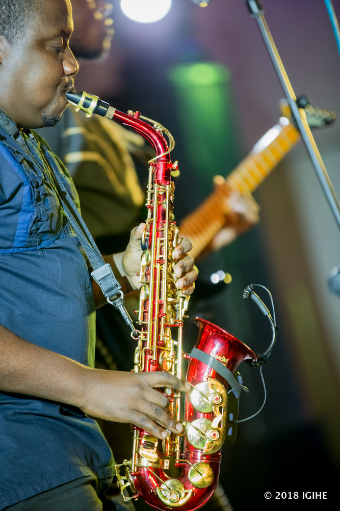 Yerekanye ubuhanga bw'imbonekarimwe kuri 'Saxophone'