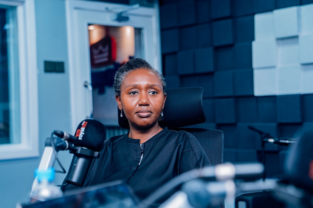 Umuvugizi wa Guverinoma y'u Rwanda, Yolande Makolo, yatangaje ko guhagarika ibinyobwa byangize ubuzima bw'abaturage ari byo byagombaga kubanza