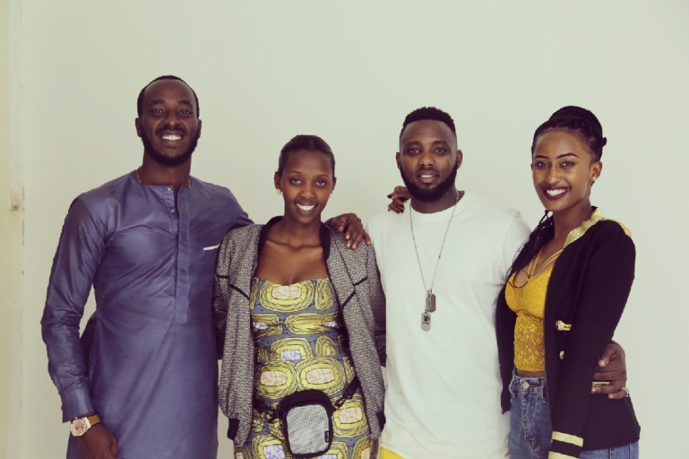 Yverry yasabye Yves Kimenyi gutura iyi ndirimbo Miss Muyango, Uhereye ibumoso ni; Kimenyi Yves, Umukunzi wa Yverry, Yverry na Miss Muyango