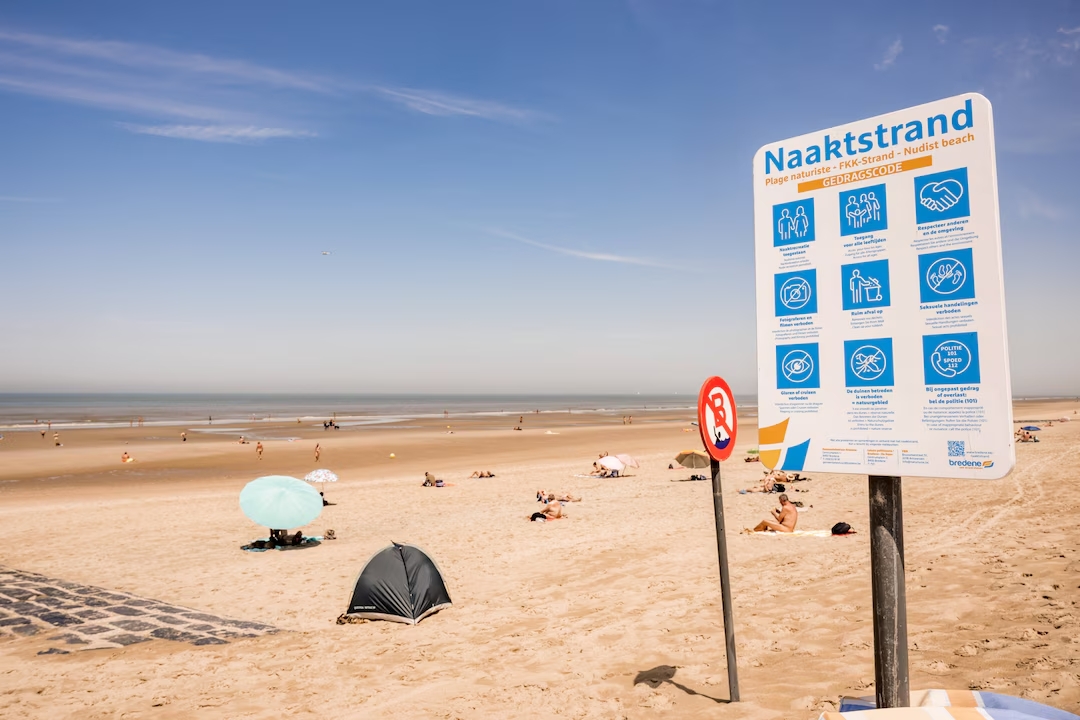 ‘Bredene beach’ iherereye mu Bubiligi