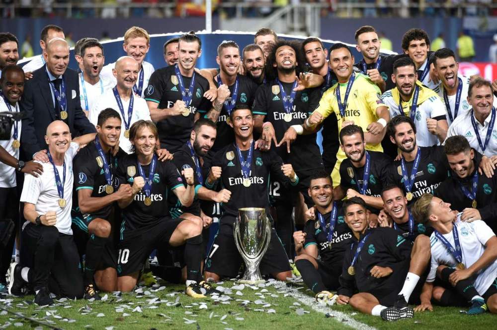 Zidane yavuze ko mu bakinnyi bakomeye hakenewemo impinduka