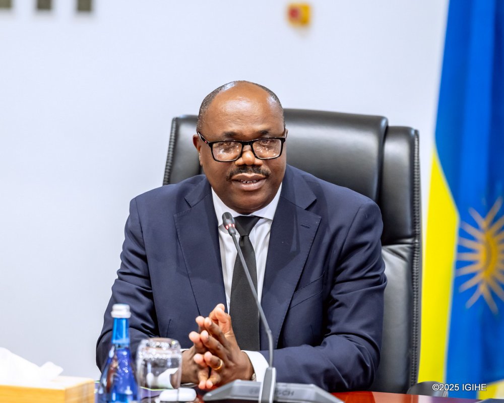 Sena yatumije Minisitiri w’Intebe