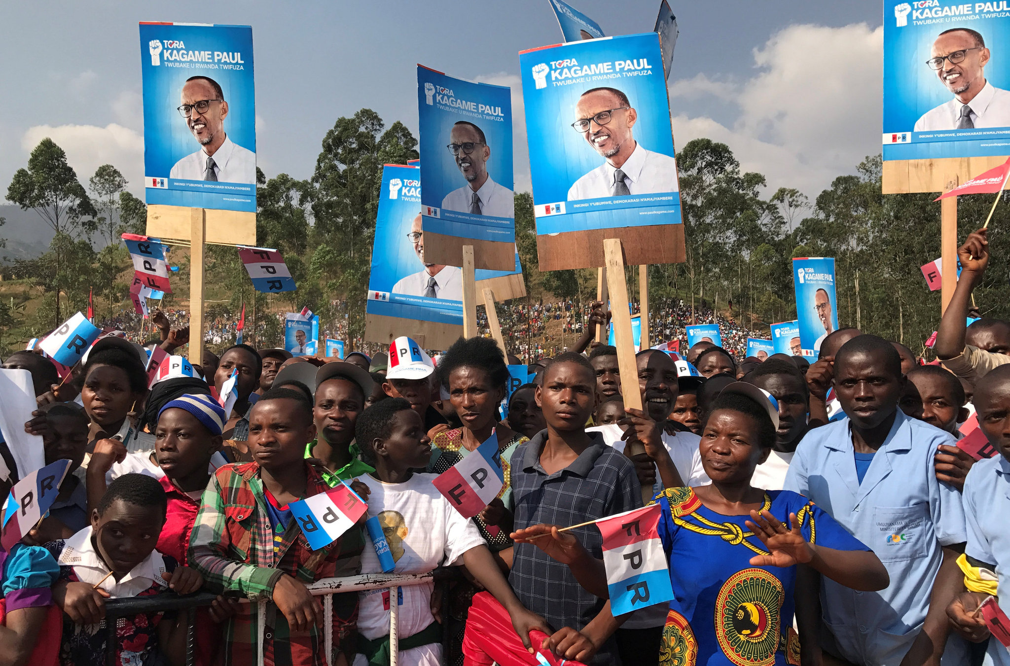 Ese demokarasi ni umwenda u Rwanda rubereyemo amahanga?