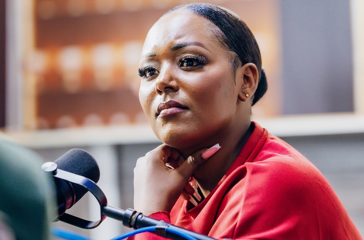 Queen Ringo yashyize umucyo ku bivugwa ko yatandukanye na Captain Regis (Video)