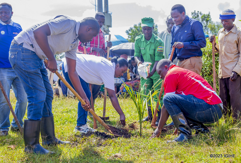Rusizi: Abajyanama basabye abaturage guhagurukira ikibazo cy’imirire mibi