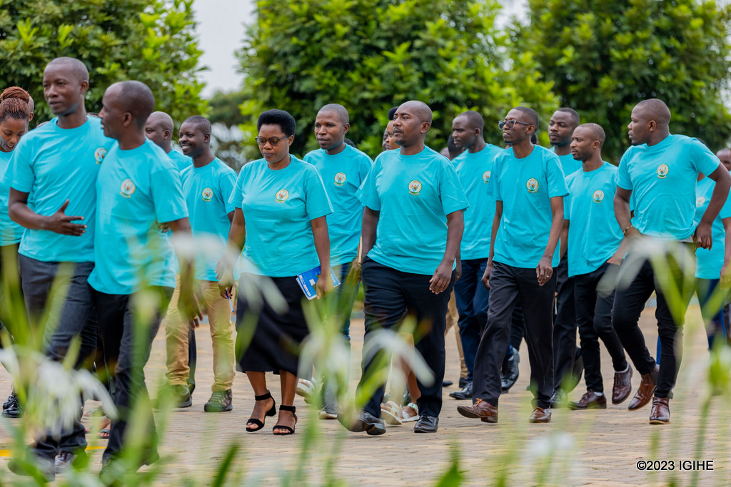 Abayobozi b'Utugari basabye Perezida Kagame kongererwa umushahara