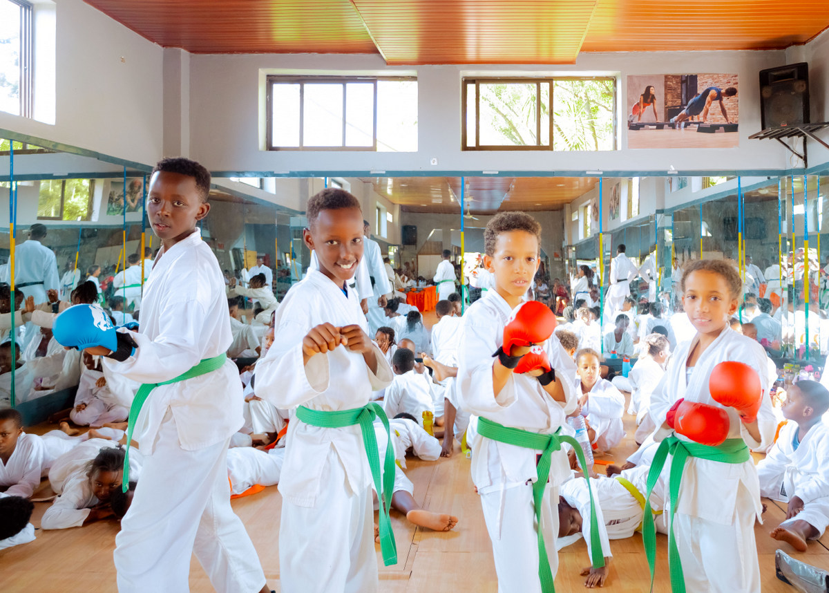 Abana 60 bakina Karate Shotokan mu Rwanda bazamuwe mu ntera (Amafoto)