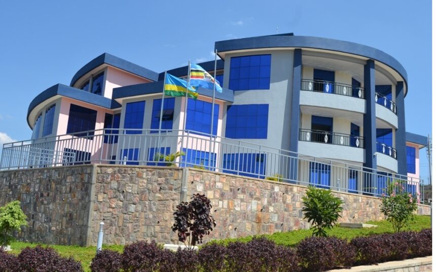 Nyanza:Umugabo w’imyaka 38 arakekwaho gusambanya umwana w’imyaka ine amushukishishije ibisuguti