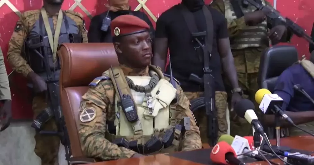 Burkina Faso: Ibrahim Traoré uherutse guhirika ubutegetsi agiye kurahira