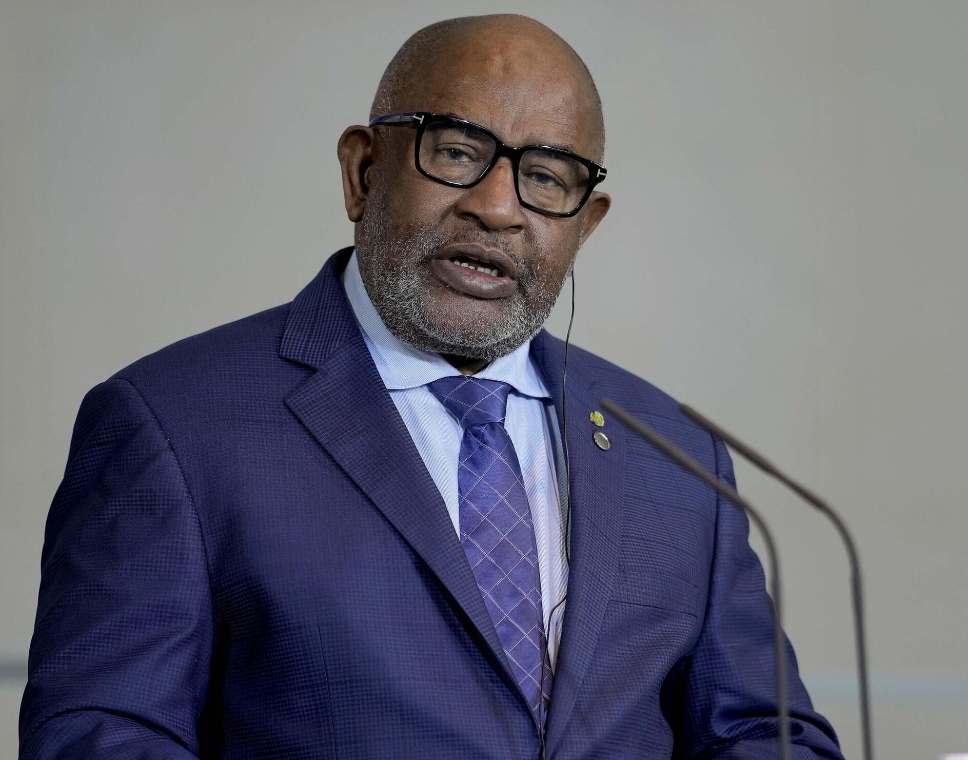 Perezida Kagame yasabye mugenzi we w’Ibirwa bya Comores gushyigikira Mushikiwabo
