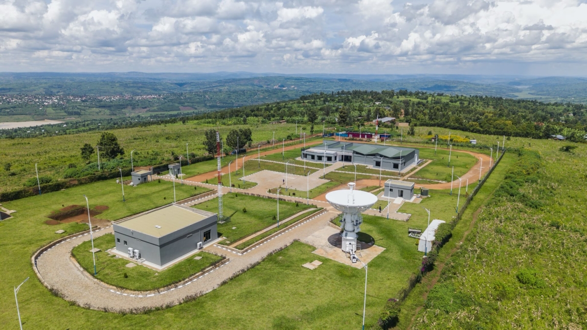 Teleport y’u Rwanda yakiriye antenne ya kabiri, ubushobozi bwo gukura amakuru kuri satellites bwikuba kabiri