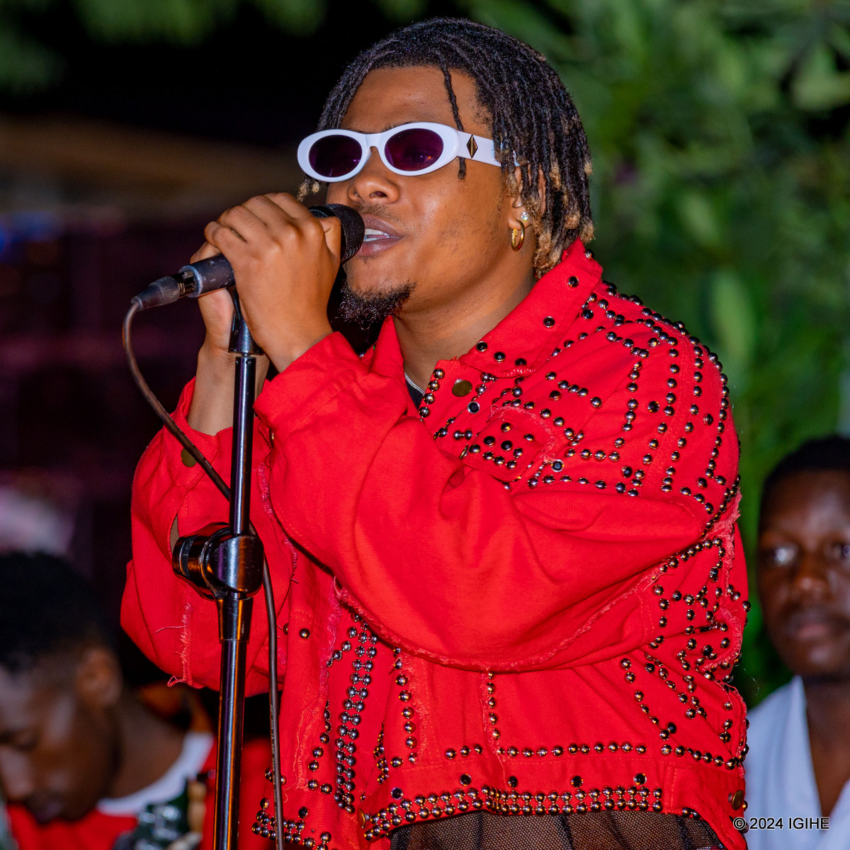 Okkama yamuritse EP nshya (Amafoto)