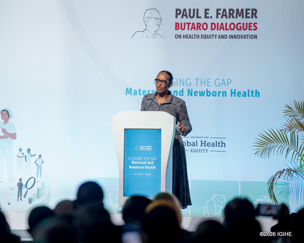 Madamu Jeannette Kagame yasabye ko hashyirwa imbaraga mu kugabanya impfu z’ababyeyi bapfa babyara