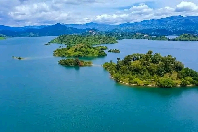 Inyungu ziri mu kugira Ikiyaga cya Kivu pariki mu mboni z’abahanga