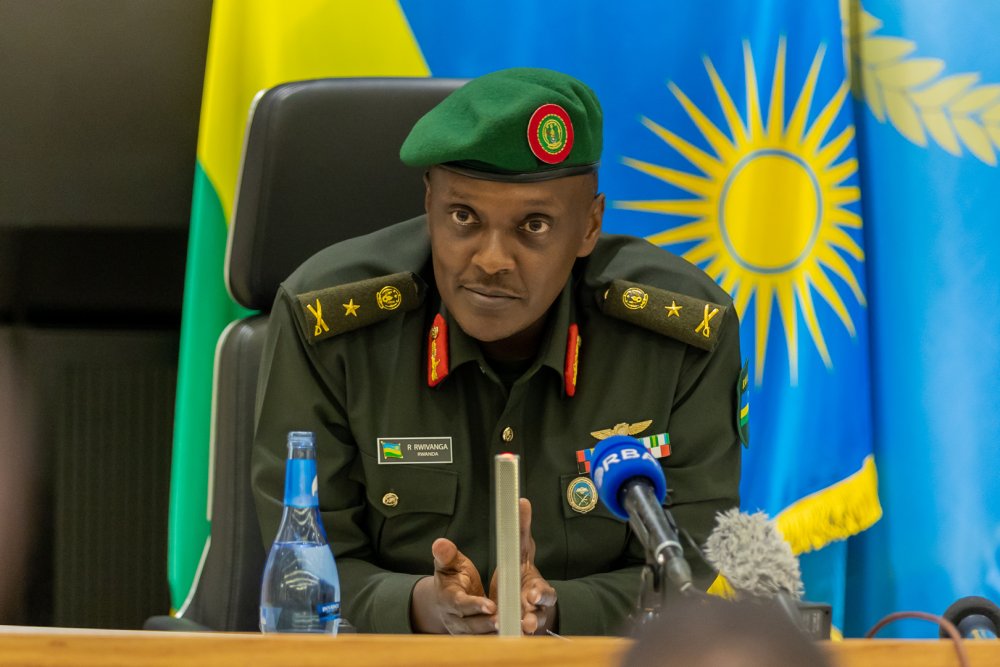 Brig Gen Rwivanga yavuze ku mahitamo yo gushyira muri RDF abahoze muri Ex-FAR
