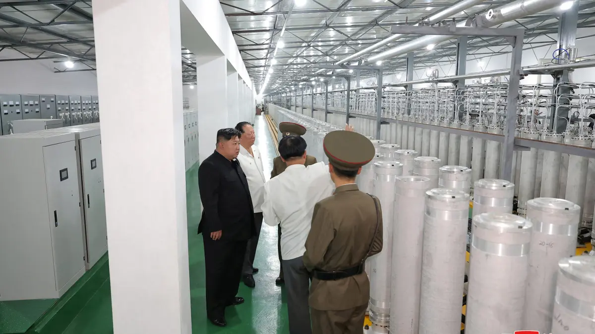 Kim Jong Un yategetse ko ibikorwa byo kongera intwaro kirimbuzi byihutishwa