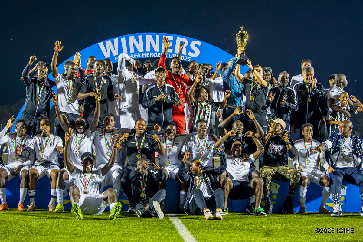 APR FC yegukanye Igikombe cy'Intwari itsinze Police FC; uko umukino wagenze (Amafoto)