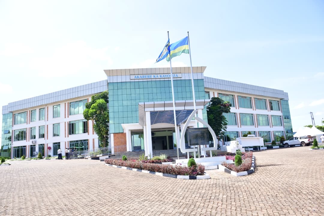 Kayonza: Yagiye gukura telefoni mu bwiherero bwa metero 10 apfiramo