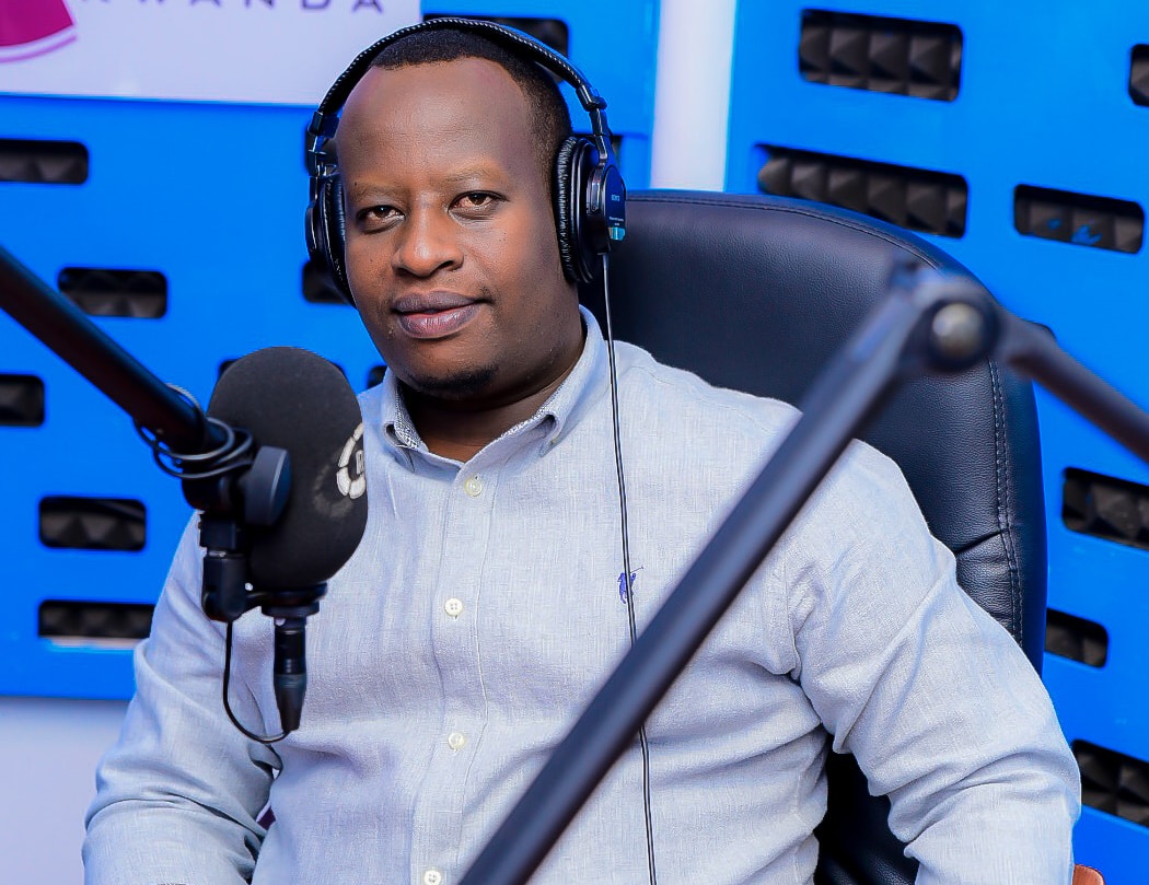 Gukomatanya ubwarimu n’itangazamakuru no kwirukanwa kuri Royal FM: Ikiganiro na Kwizigira (Video)
