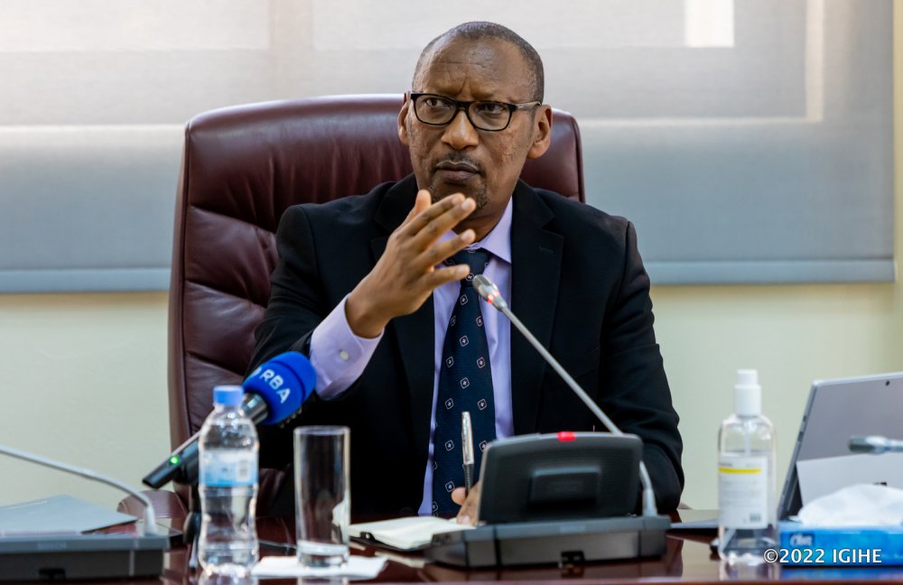 Rwangombwa yasabye abahuza mu bwishingizi kwimakaza ikoranabuhanga mu mikorere yabo