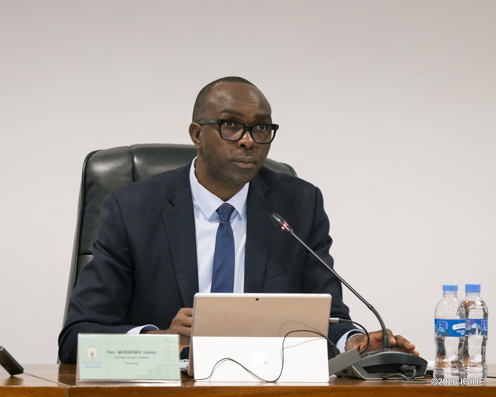Mutegereje ko imvura izahagarika kugwa imyaka itatu? Depite Muhakwa kuri RTDA yadindije imihanda