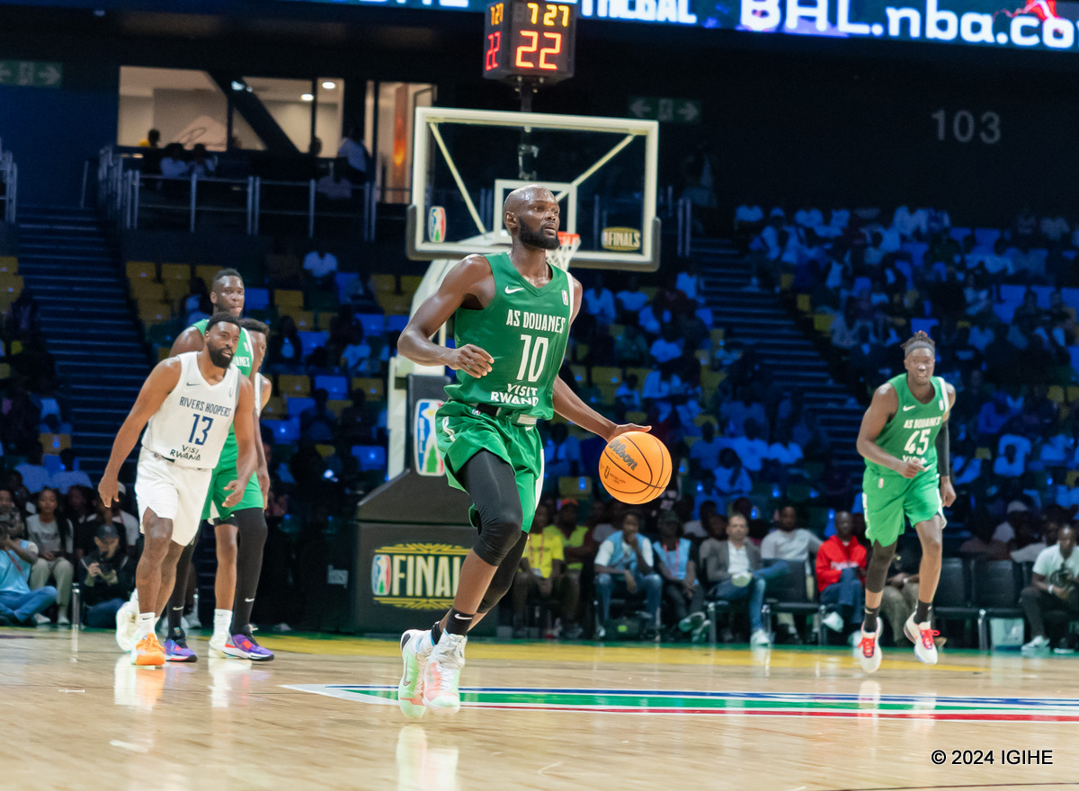 BAL 2024: AS Douanes yatsindiye Rivers Hoopers imbere ya Perezida Kagame (Amafoto)
