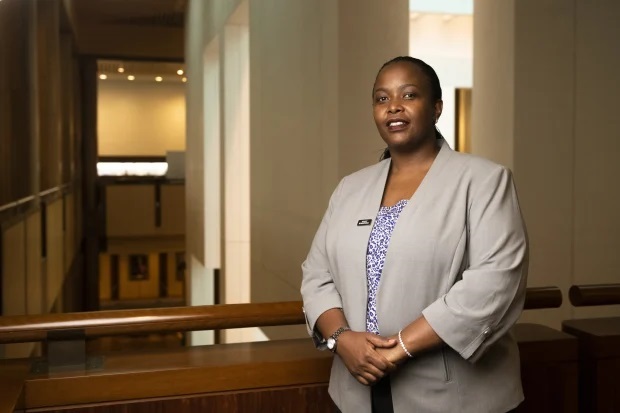 Clare Akamanzi yavuze ku buzima bwe bw’ubuhunzi, amahame agenderaho, uko yize amategeko n’ibindi