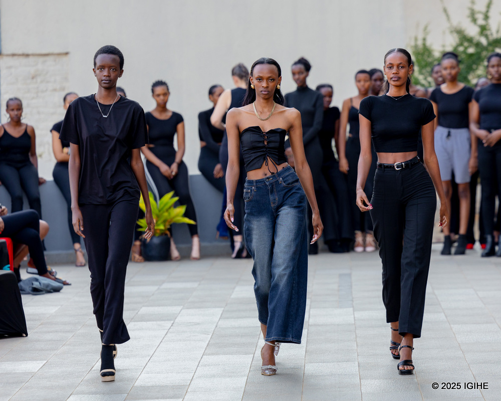 Abanyamideli 40 bazifashishwa mu kumurika imyambaro ya ‘Albert Supply Textile’ batoranyijwe (Amafoto)