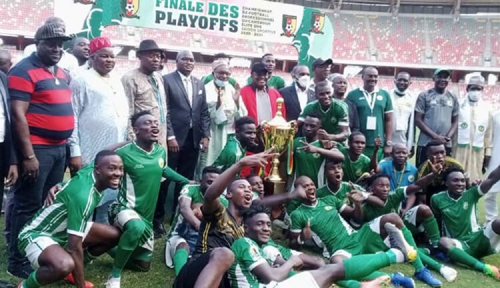 Cameroun: Abakinnyi 44 bakurikiranyweho kubeshya imyaka