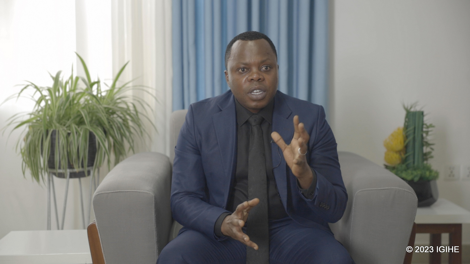 Ibibazo byugarije urubyiruko n’ingamba Leta yashyizeho: Ikiganiro na Minisitiri Utumatwishima