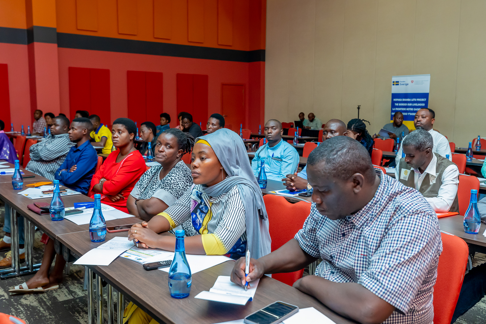 Ubucuruzi bwambukiranya imipaka bukomeje gukomwa mu nkokora n’umutekano muke muri RDC
