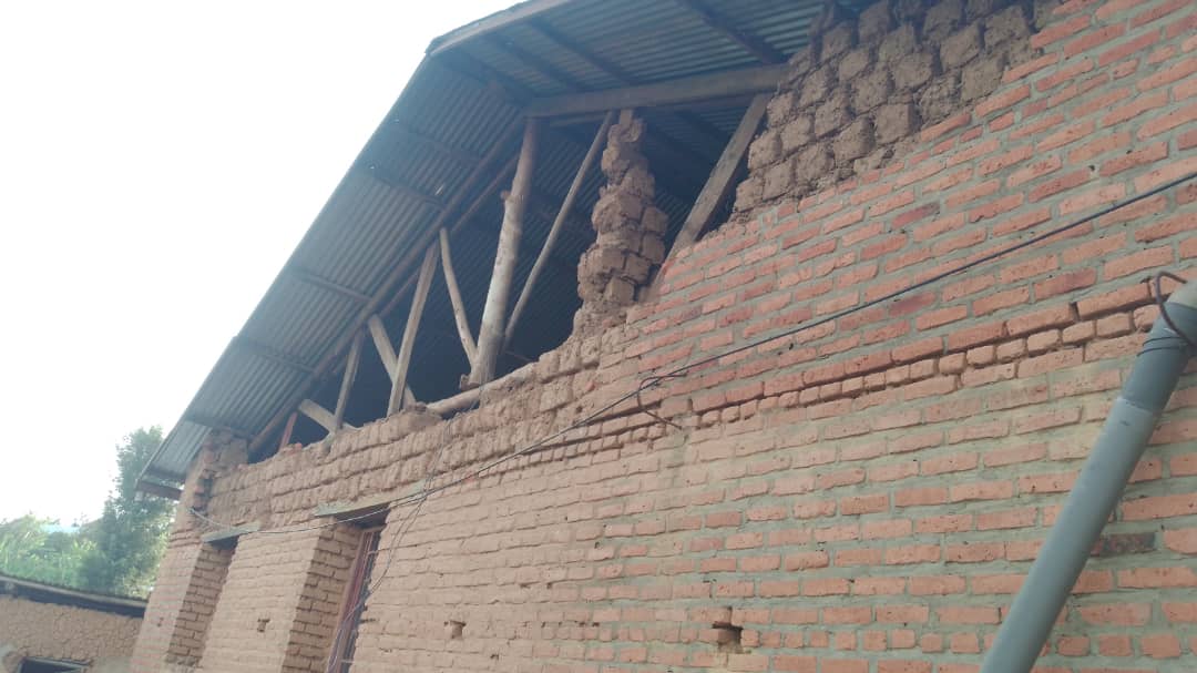 Karongi: Umutingito wakomerekeje abana babiri unangiza inzu 11
