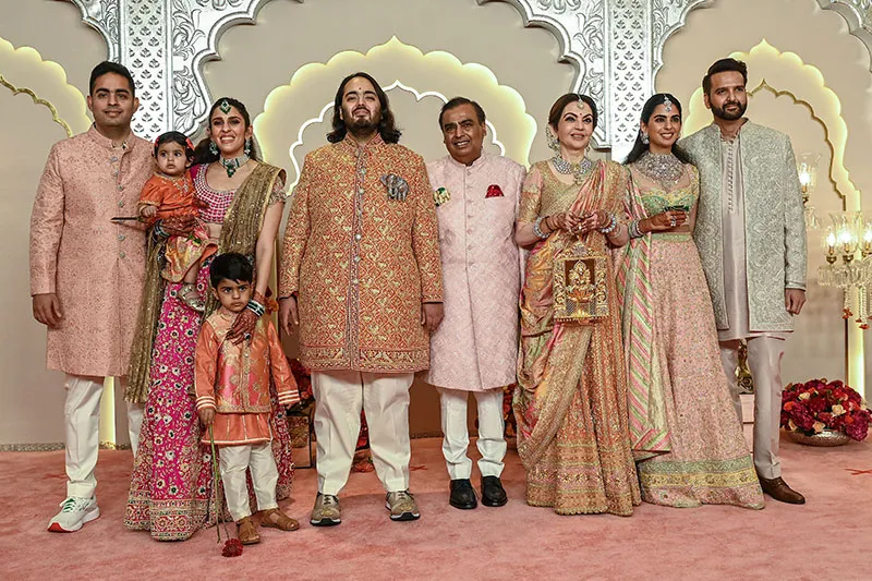 U Buhinde: Ubukwe bw’umuhungu w’umunyemari Ambani bwashowemo arenga miliyari 204 Frw