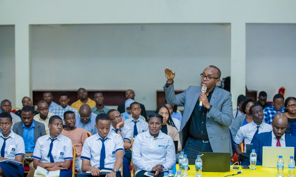 Ikigo gishinzwe iby’isanzure mu Rwanda cyasabwe kwegereza serivisi abatuye Iburengerazuba